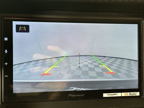 Used 2018 Ford Mustang Coupe RWD image 17
