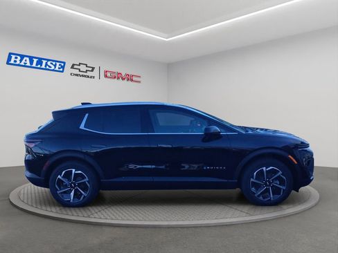 New 2026 Chevrolet Equinox EV LT image 3