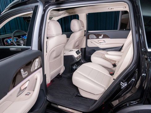 New 2026 Mercedes-Benz GLS 450 4MATIC image 29