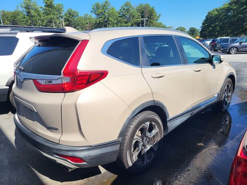 Used 2017 Honda CR-V Touring image 4