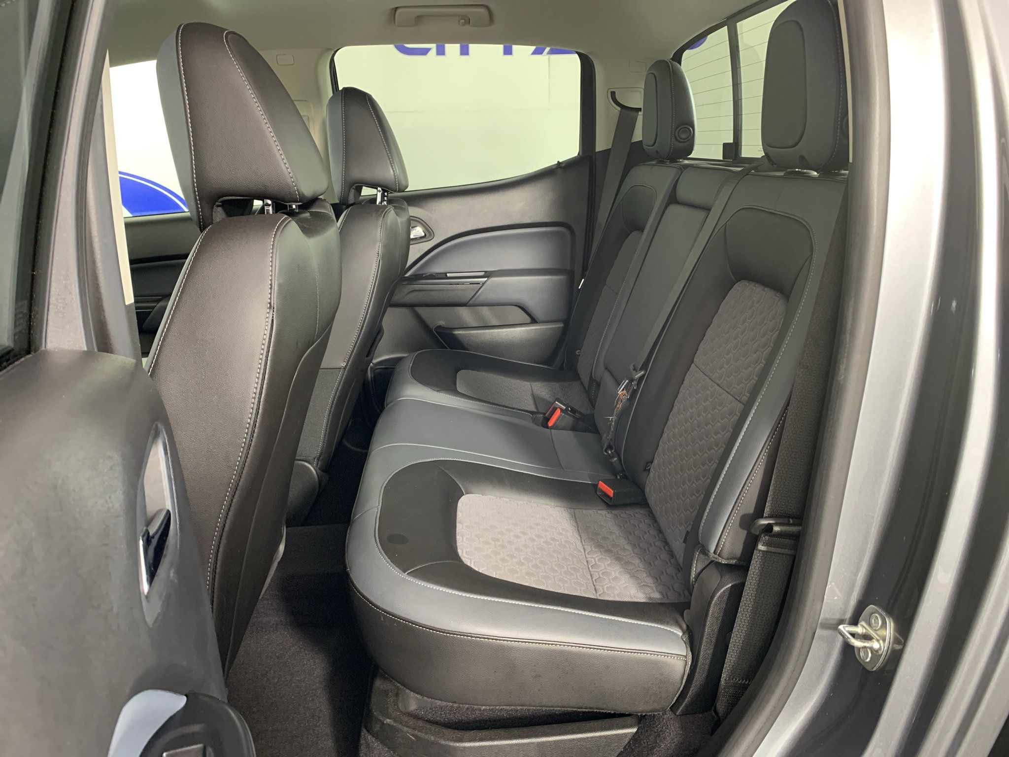 Used 2019 Chevrolet Colorado Z71 RWD image 30