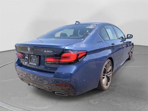 Used 2023 BMW 530i w/ M Sport Package RWD image 3
