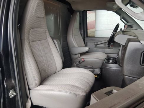 Used 2021 Chevrolet Express 2500 w/ Driver Convenience Package RWD image 13