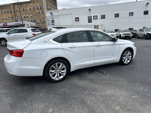 Used 2018 Chevrolet Impala LT image 12