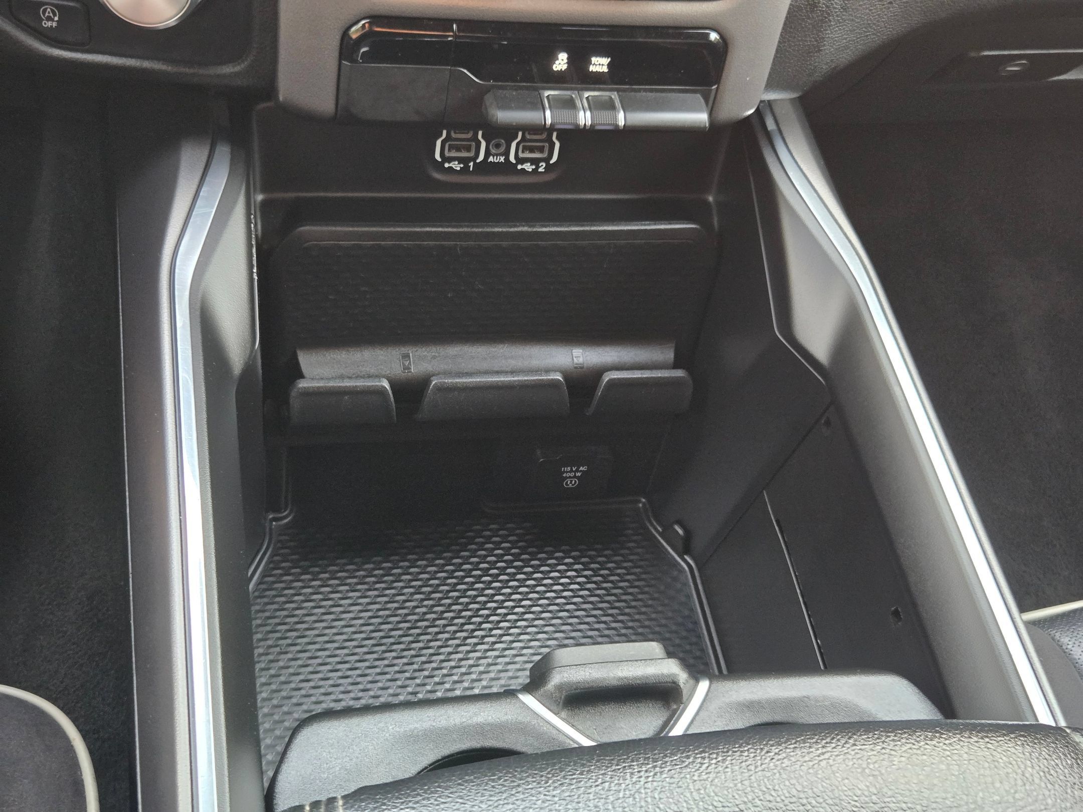 Used 2024 RAM 1500 Laramie RWD image 32