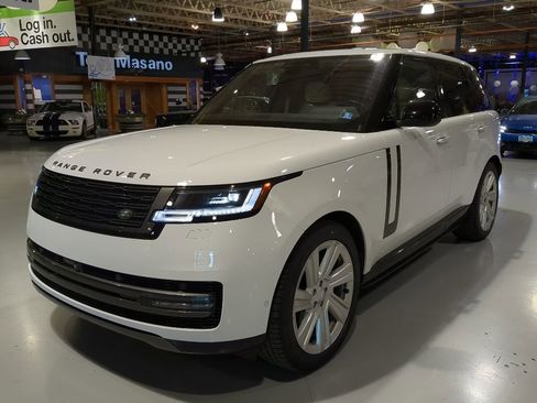 Used 2023 Land Rover Range Rover SE AWD/4WD image 1