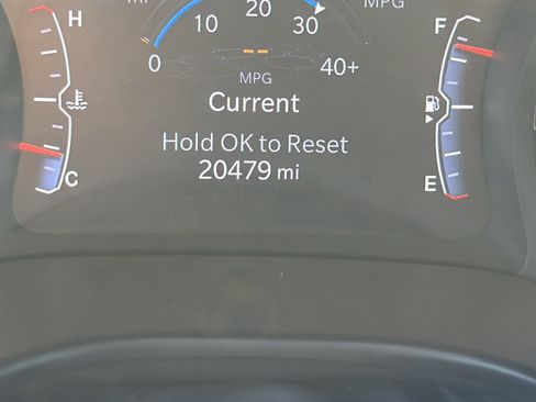 Used 2025 Jeep Compass Latitude image 29