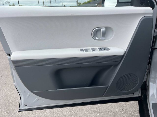 Used 2024 Hyundai Ioniq 5 SEL AWD/4WD image 30