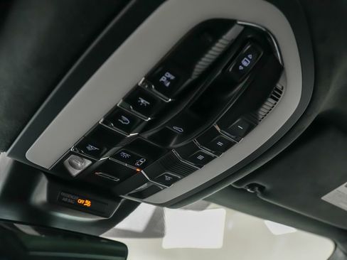 New 2026 Porsche Macan GTS image 28