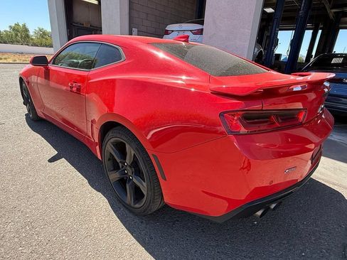 Used 2016 Chevrolet Camaro SS RWD image 5