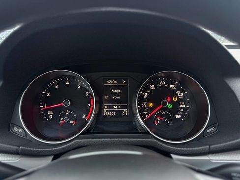 Used 2016 Volkswagen Passat 1.8T S image 11