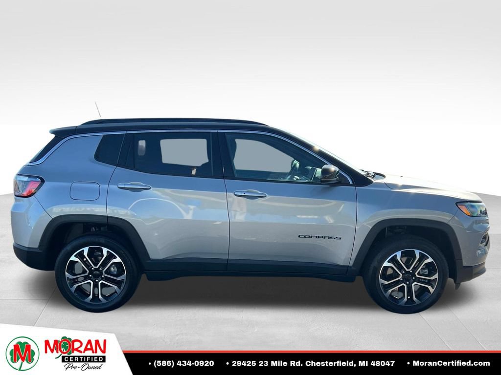 Used 2023 Jeep Compass Limited AWD/4WD image 6