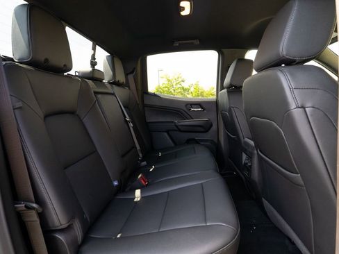 New 2025 Chevrolet Colorado LT w/ LT Convenience Package image 13