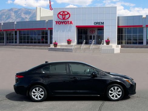 Used 2024 Toyota Corolla LE FWD image 3
