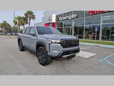 Used 2024 Nissan Frontier PRO-4X w/ Pro Premium Package image 18