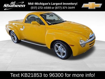 Used 2004 Chevrolet SSR w/ Preferred Equipment Group