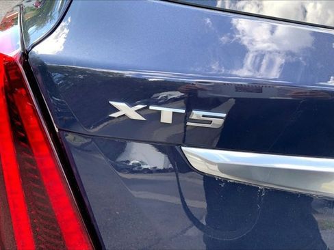 Used 2024 Cadillac XT5 Premium Luxury AWD/4WD image 7