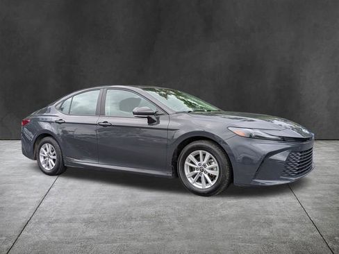 Used 2025 Toyota Camry LE FWD image 2