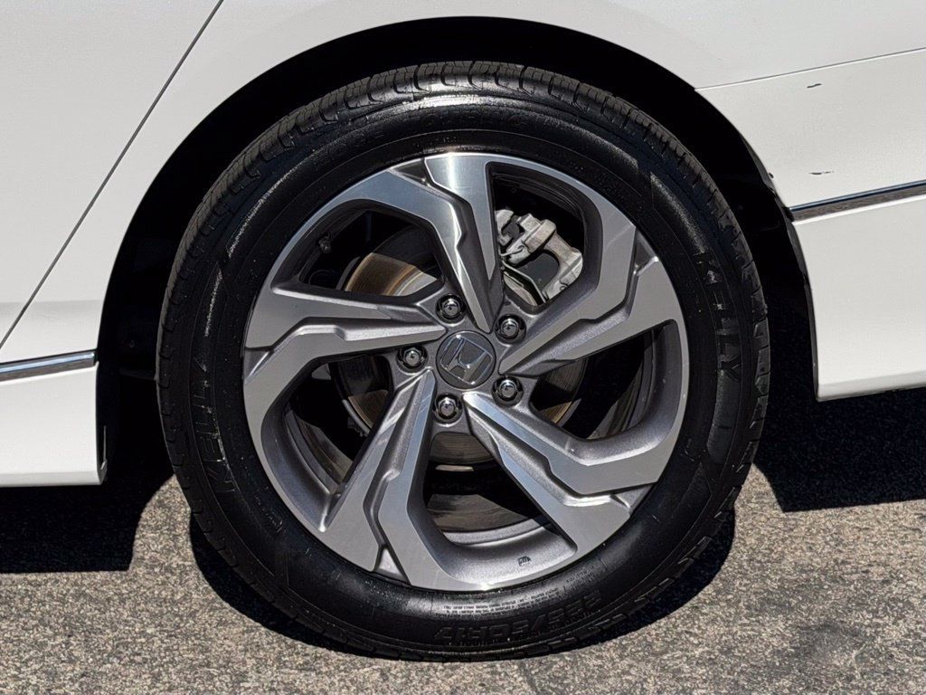 Used 2018 Honda Accord EX-L image 12
