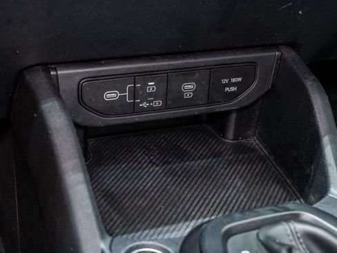 Used 2025 Kia K4 FWD image 21