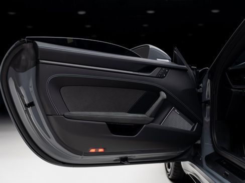 Used 2025 Porsche 911 Targa 4 GTS image 59