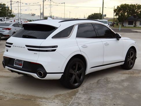 Used 2023 Genesis GV70 2.5T w/ Sport Prestige Package AWD/4WD image 9