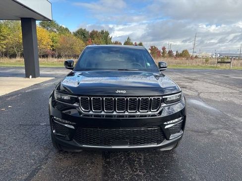 New 2025 Jeep Grand Cherokee Limited w/ Trailer Tow Package image 10