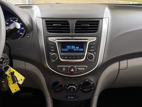 Used 2016 Hyundai Accent SE FWD image 13