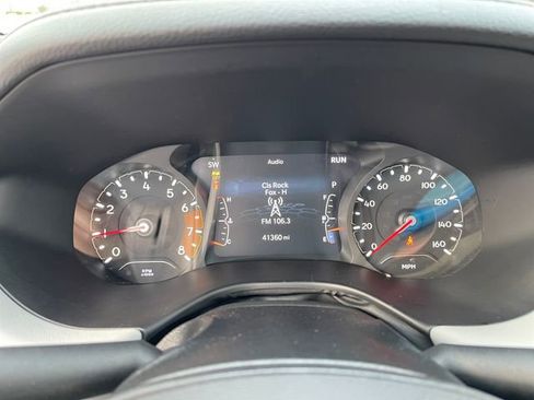 Used 2024 Jeep Compass Limited image 32