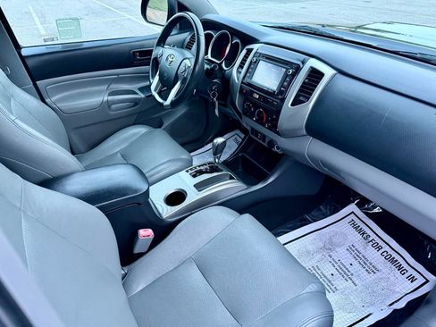 Used 2014 Toyota Tacoma PreRunner image 22