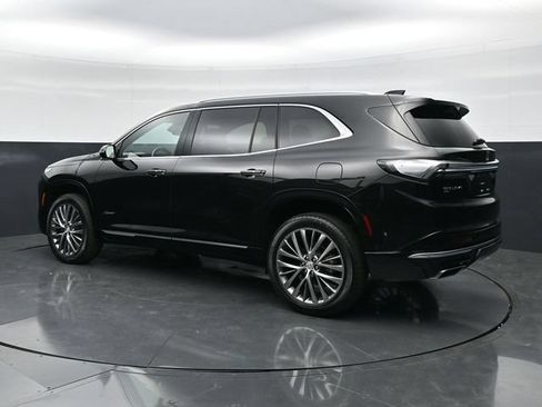 Used 2026 Buick Enclave Avenir w/ Super Cruise Package AWD/4WD image 7