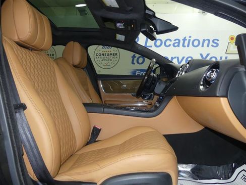 Used 2017 Jaguar XJ L Supercharged image 8