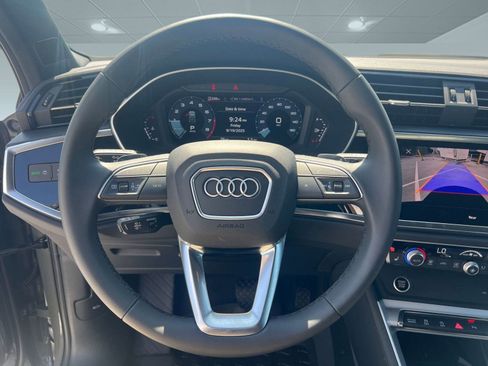 New 2025 Audi Q3 2.0T Premium image 16