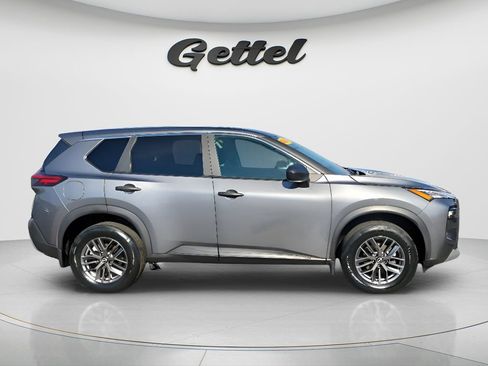 Used 2023 Nissan Rogue S AWD/4WD image 4