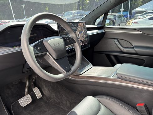 Used 2023 Tesla Model X AWD/4WD image 20