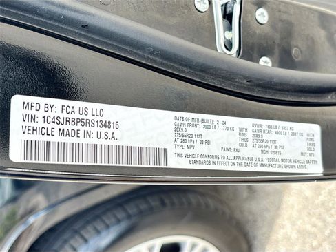 Used 2024 Jeep Wagoneer L Series II RWD image 34