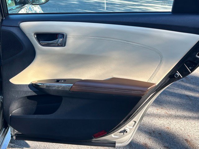 Used 2014 Toyota Avalon XLE Touring FWD image 35