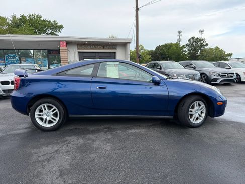 Used 2003 Toyota Celica GT FWD image 2