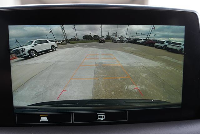 Used 2021 GMC Yukon SLT AWD/4WD image 25