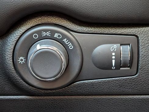 Used 2024 Dodge Durango GT AWD/4WD image 35