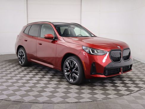 Certified 2025 BMW X3 xDrive30i w/ Premium Package image 4