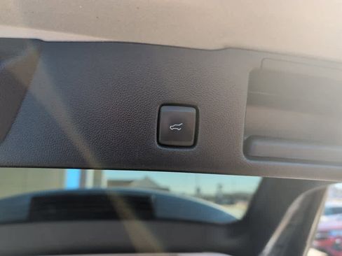 Used 2023 Ford Escape Platinum image 9