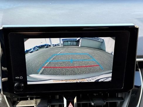 Used 2024 Toyota Corolla LE FWD image 16