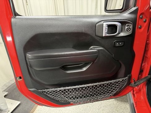 Used 2021 Jeep Wrangler Unlimited Rubicon image 18