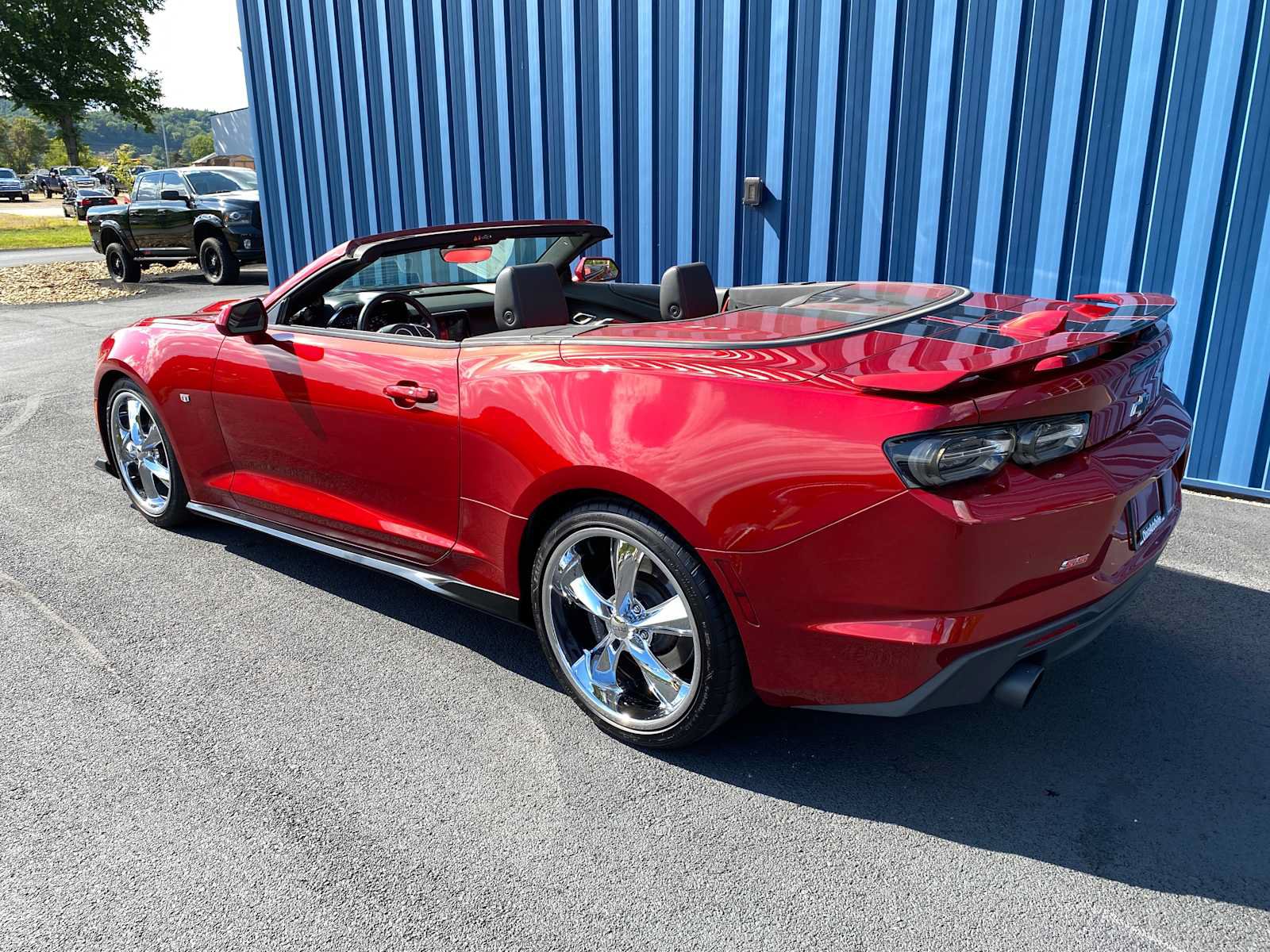 Used 2022 Chevrolet Camaro SS RWD image 3