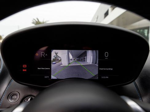 Used 2023 McLaren GT image 38