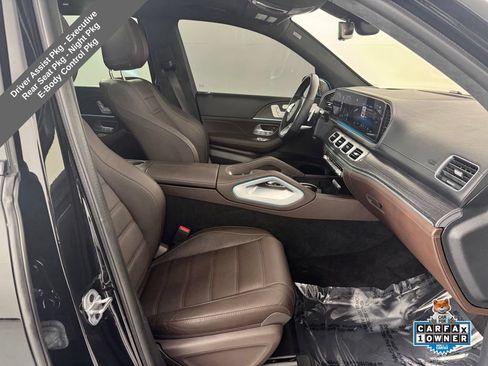 Used 2023 Mercedes-Benz GLS 580 4MATIC image 23