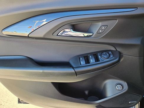 Used 2023 Chevrolet TrailBlazer RS w/ Sun and Liftgate Package image 22