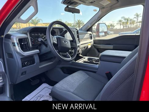 Used 2024 Ford F250 XLT w/ FX4 Off-Road Package image 4