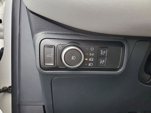 New 2025 Ford Explorer Active w/ Active Comfort Package image 26